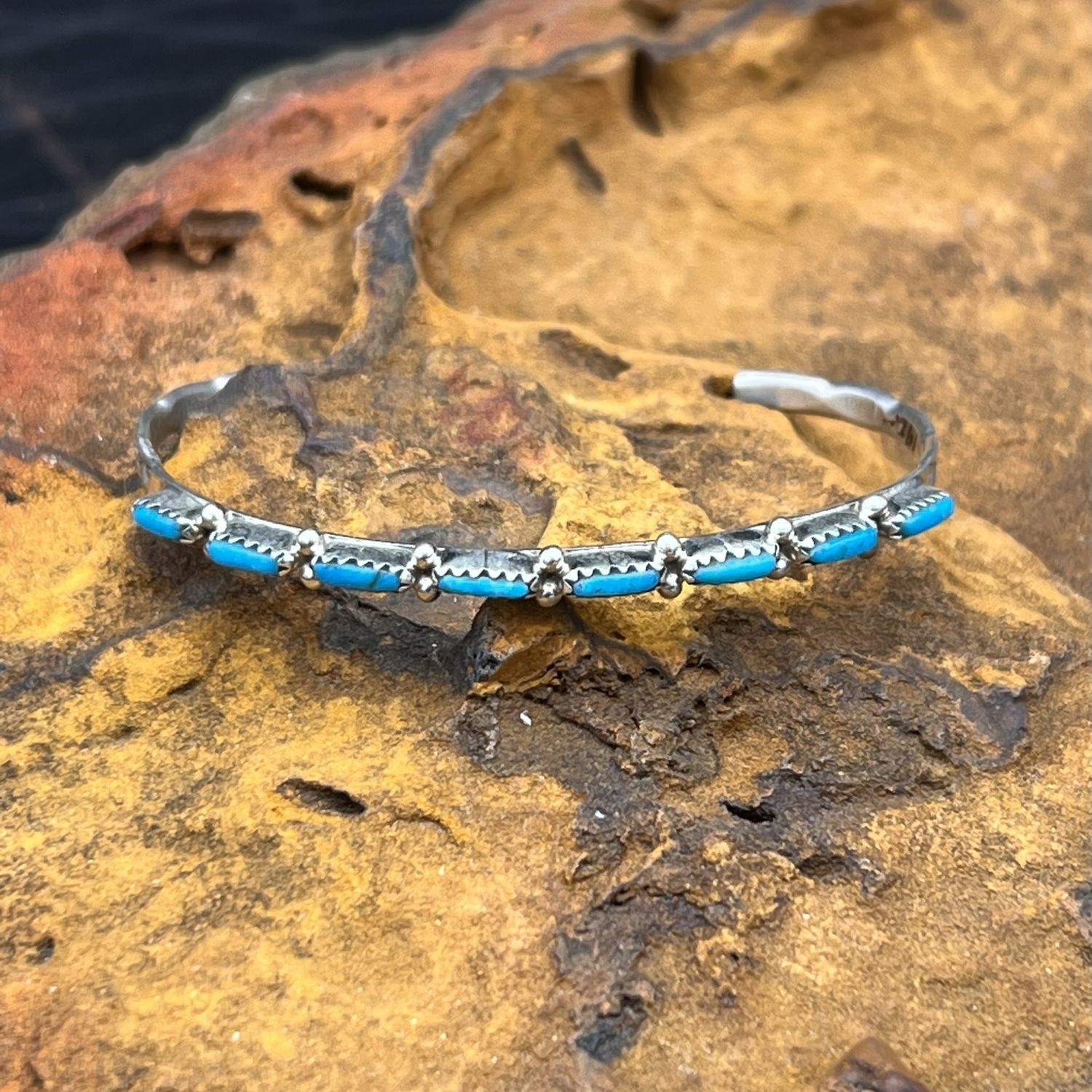Peti Point Turquoise Stacker Cuff [6&quot;]