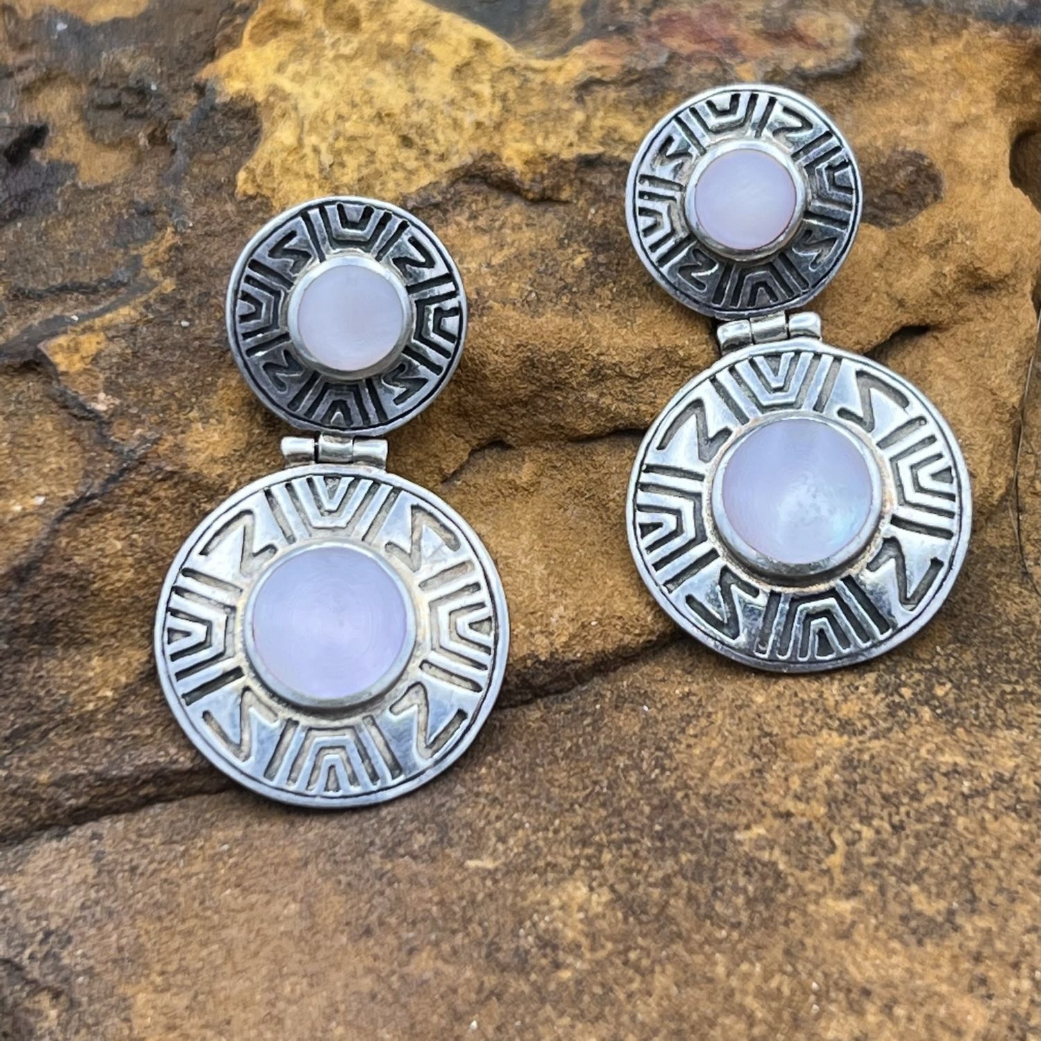 STERLING SILVER &amp; PINK PEARL EARRINGS