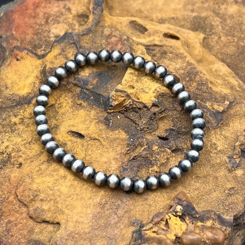 NAVAJO PEARL STRETCH BRACELET