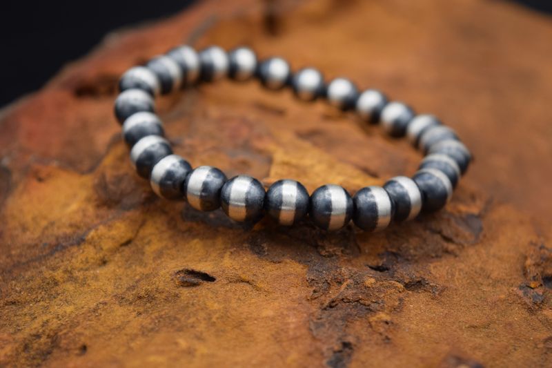 NAVAJO PEARL STRETCH BRACELET 8MM