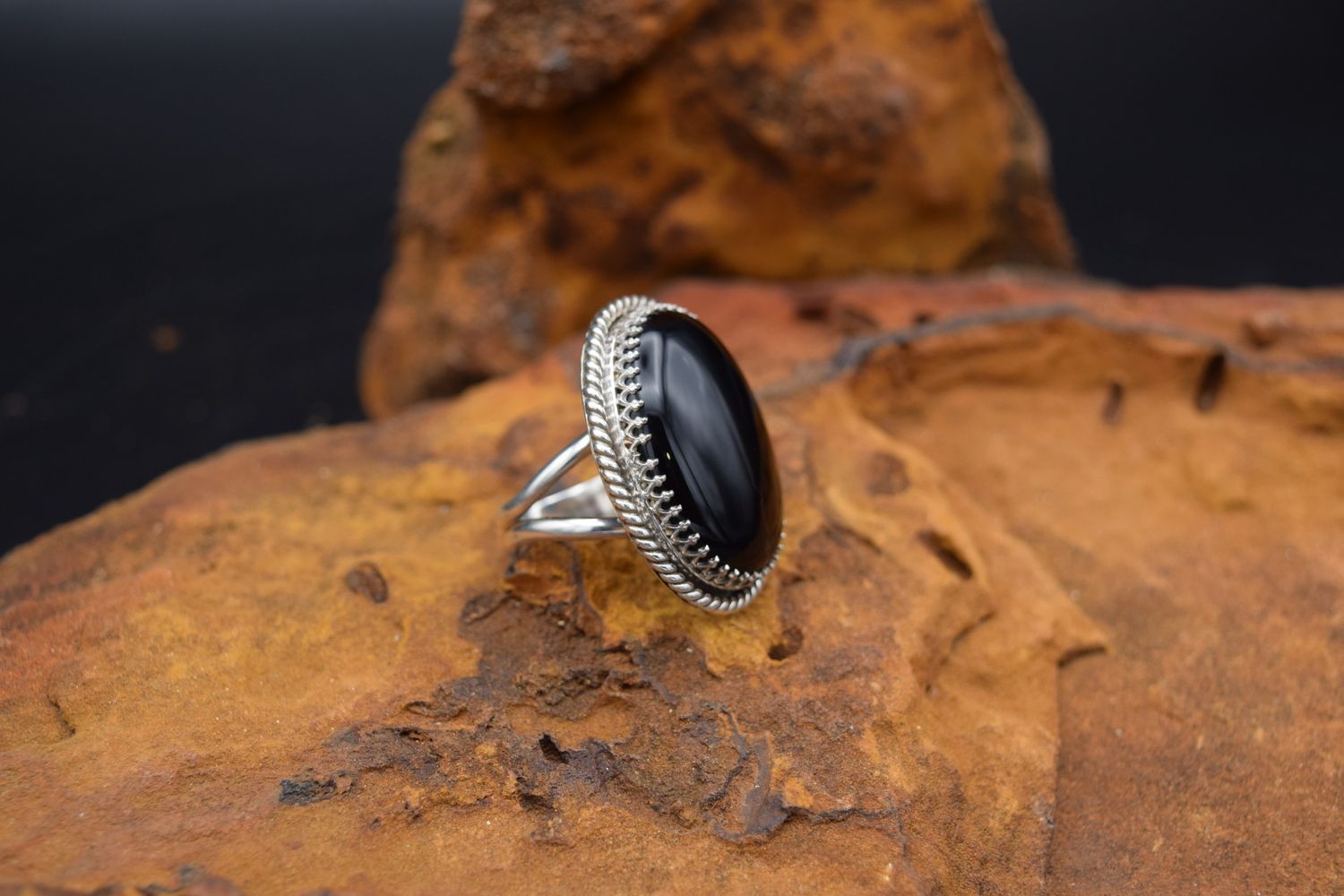 ONYX RING (Size: Adjustable)