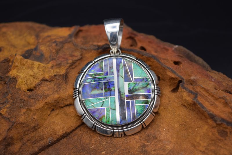 CIRCLE PENDANT