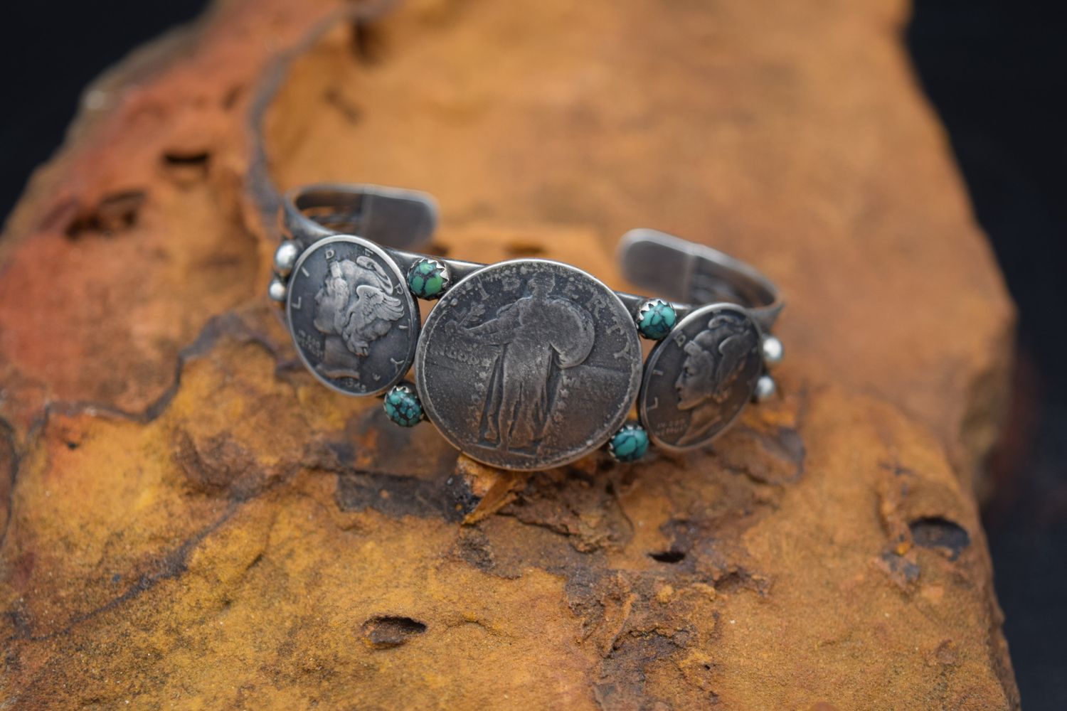 COIN-GREEN TURQUOISE CUFF (Size: 6)