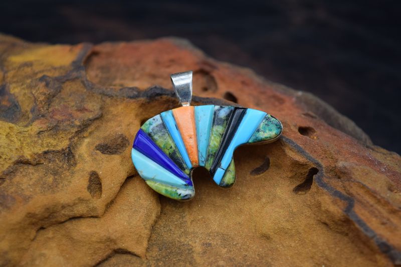 INLAY BEAR PENDANT