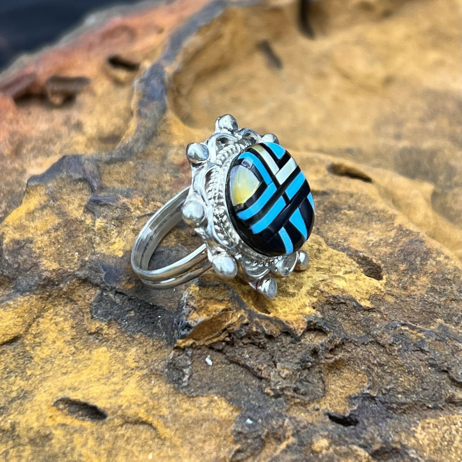 TURQUOISE - BLACK RING [Size: 7]
