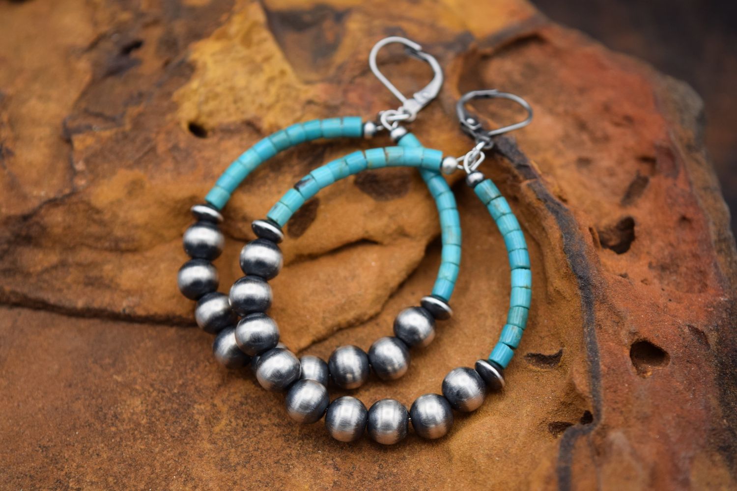 TURQUOISE NAVAJO PEARL HOOP EARRINGS