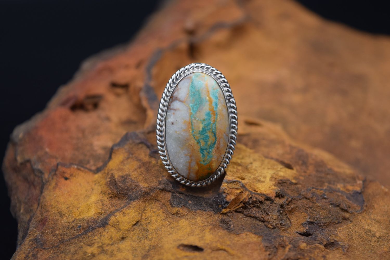 BLUE RIBBON RING [Size 7.5]