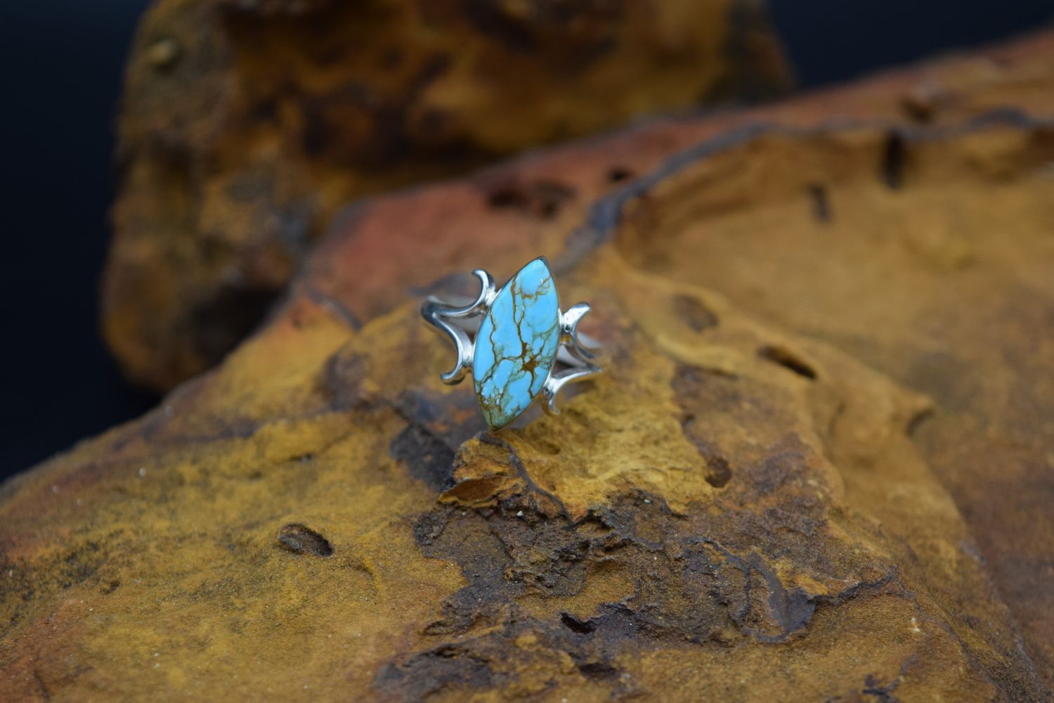 TURQUOISE DIAMOND SHAPED RING (Size: 9.5)