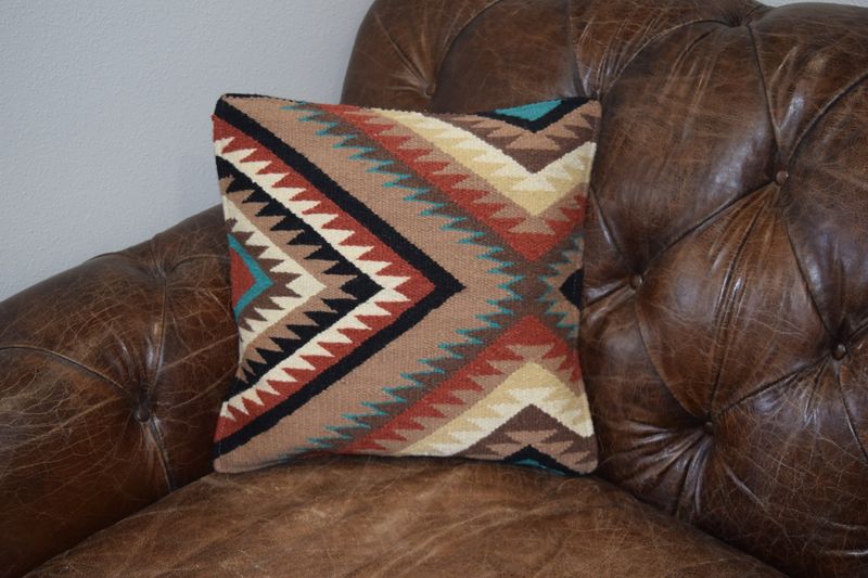 Desert Trail Pillow Cover [Natural/Warm]