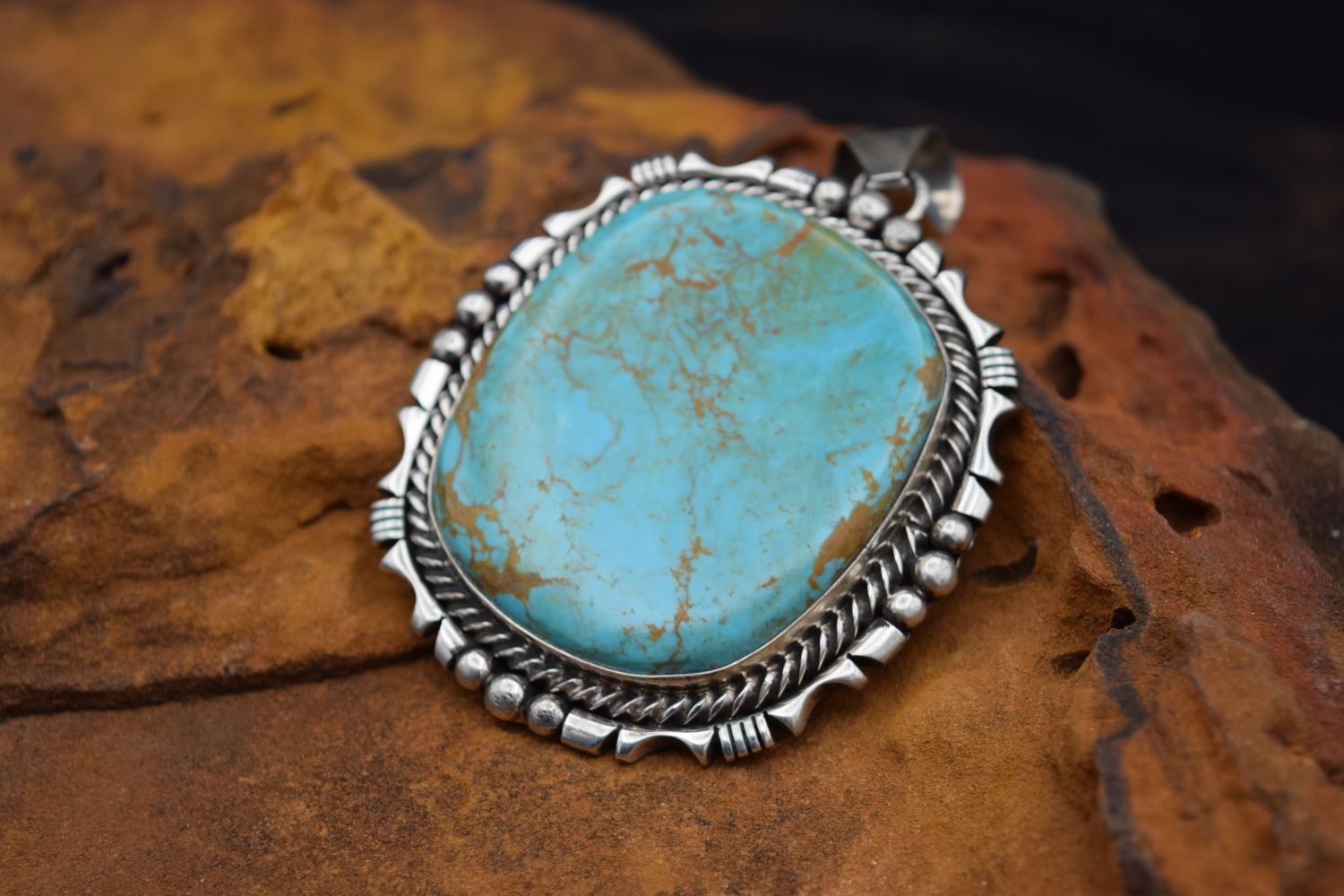 EDDIE SECATERO PENDANT