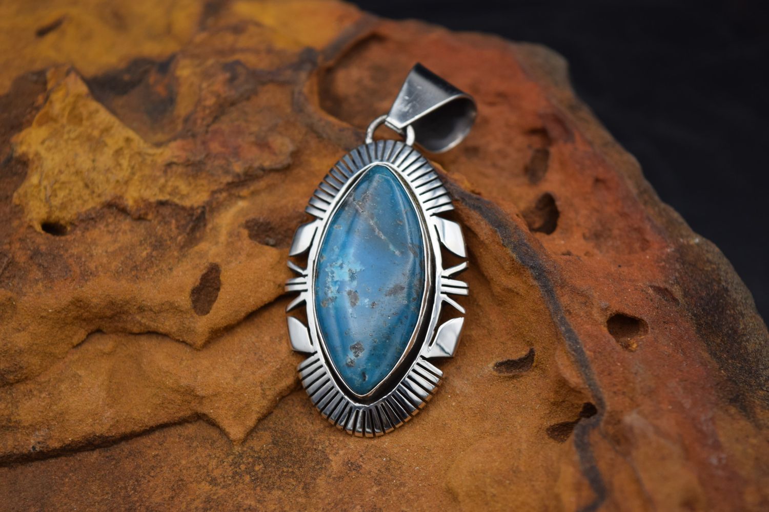 EDDIE SECATERO PENDANT