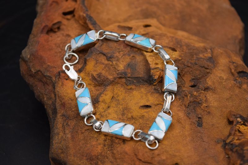 MOTHER OF PEARL &amp; TURQUOISE LINK BRACELET