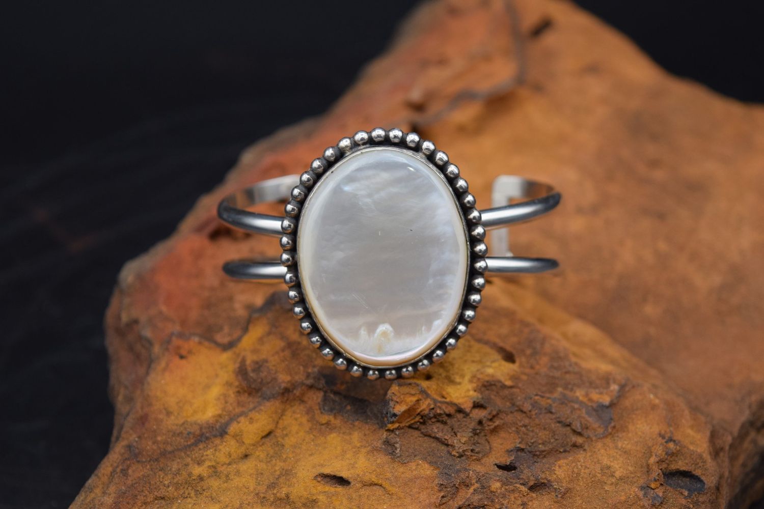 LRH MOTHER OF PEARL OVAL CUFF [Size&quot; 7&quot;]