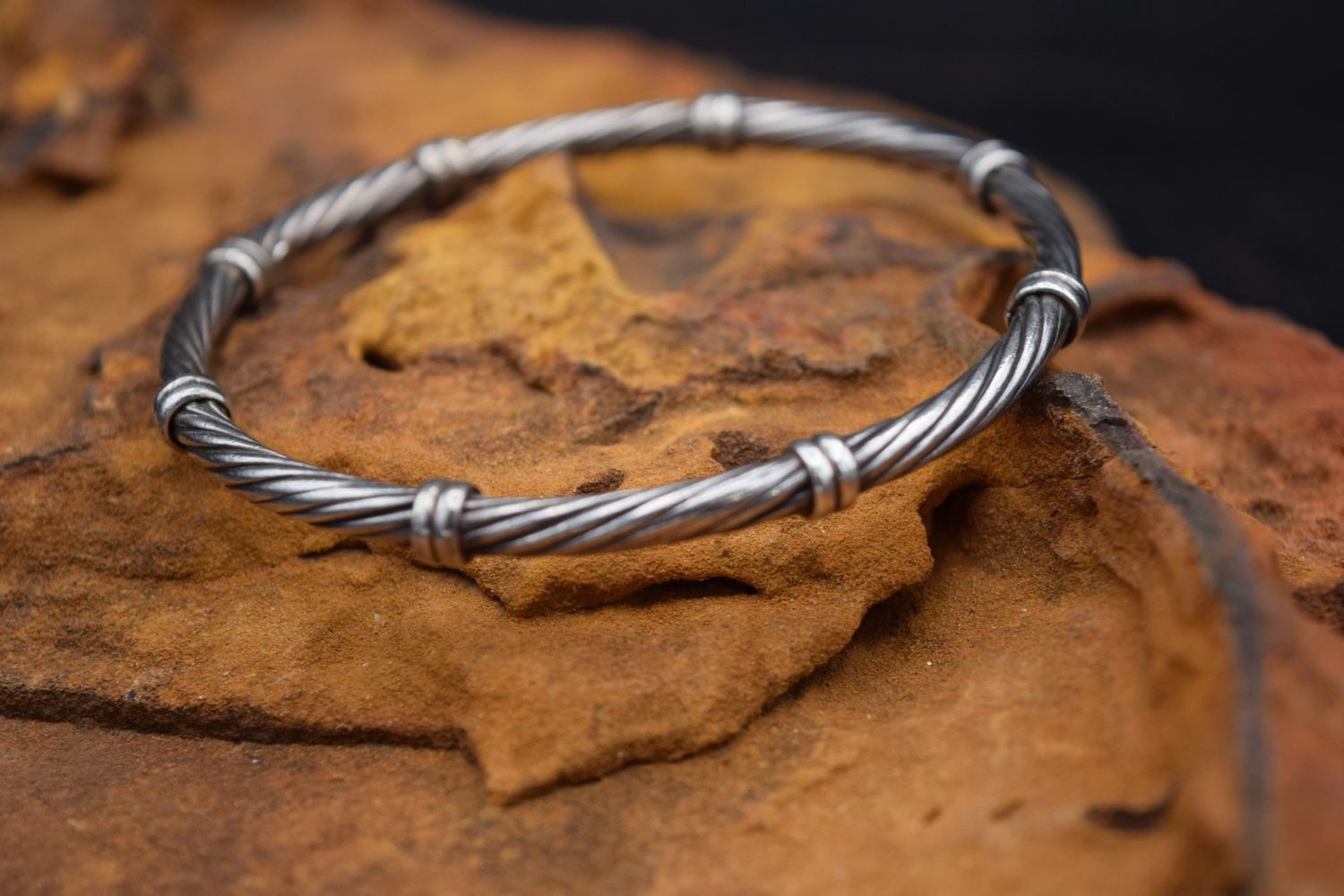 VINTAGE BANGLE