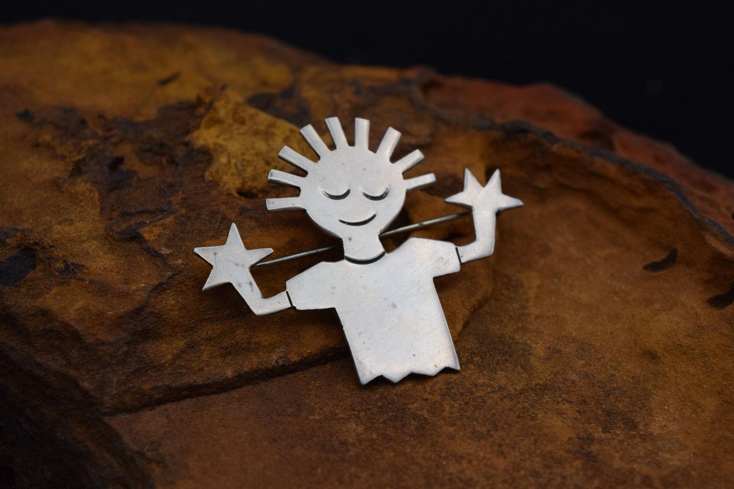 HAPPY PIN