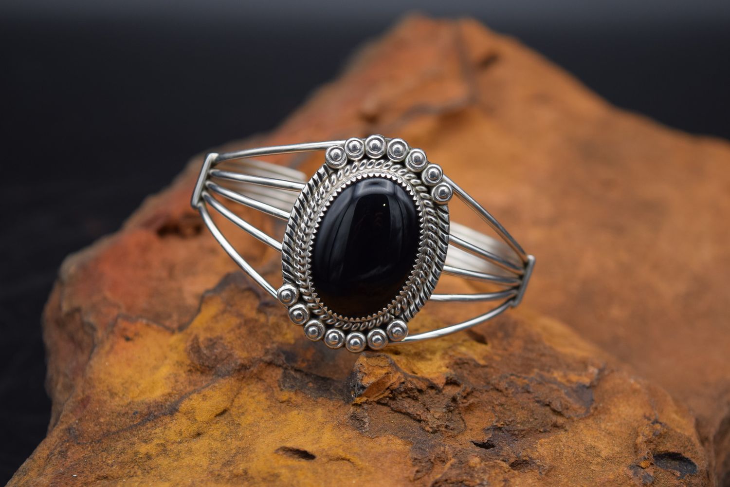 ONXY CUFF  [Size: 6.25]