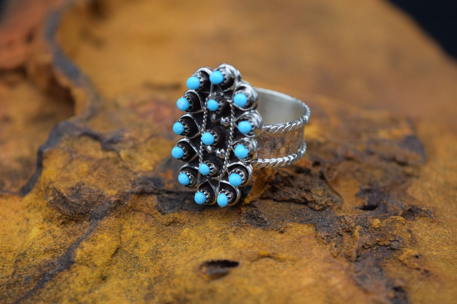 SNAKE EYE TURQUOISE RING (Size: 8.5)