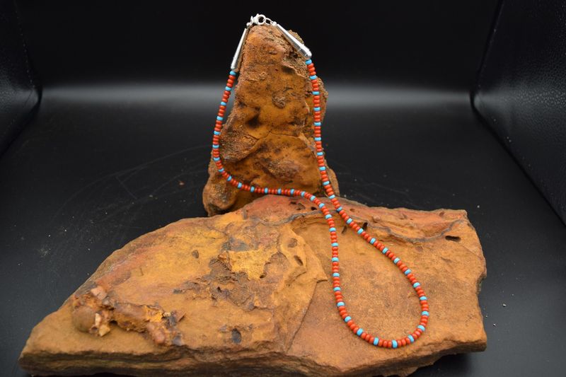 CORAL &amp; SLEEPING BEAUTY NECKLACE