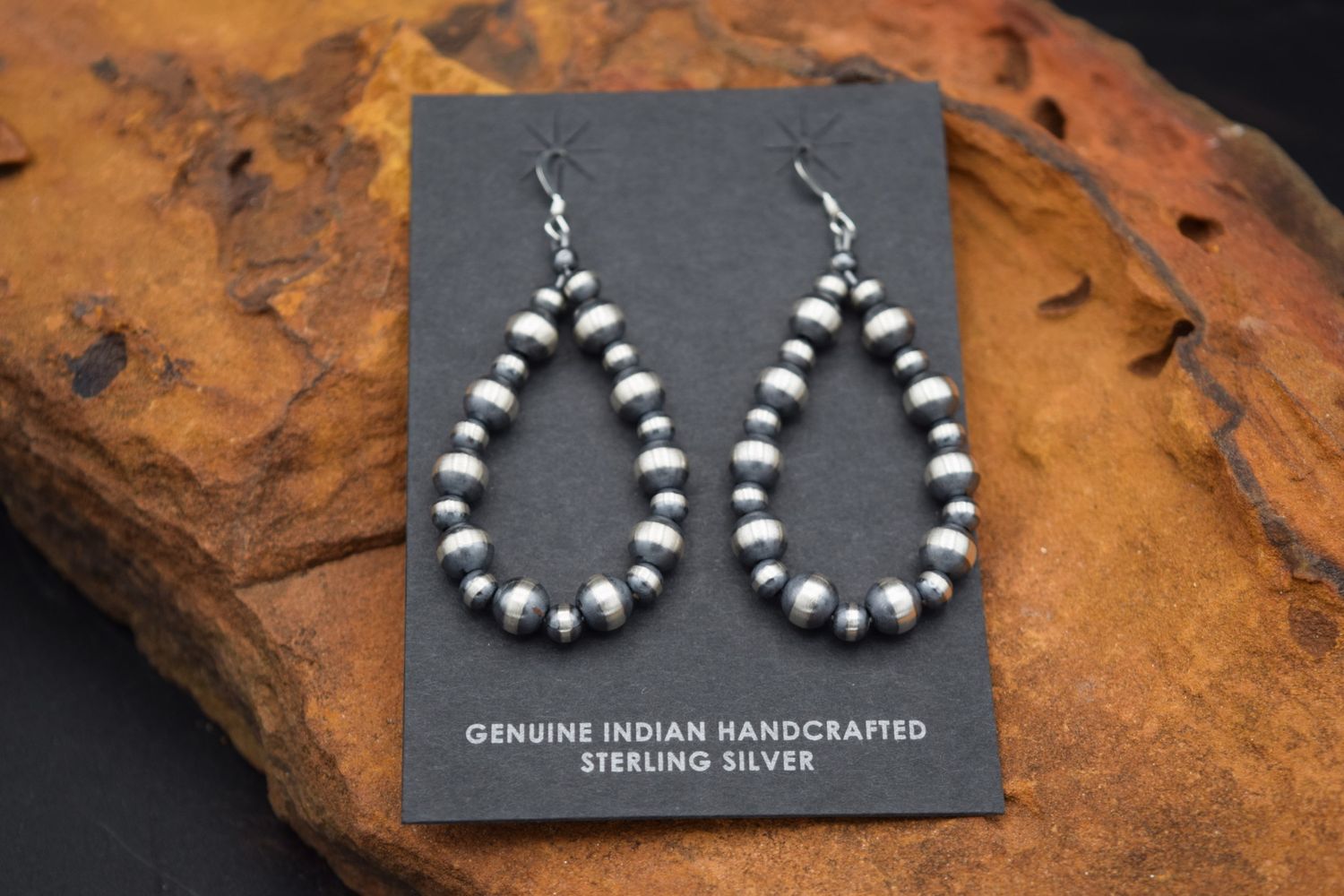 NAVAJO PEARL HOOPS
