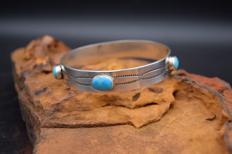LARGE SILVER &amp; TURQUOISE BANGLE BRACELET