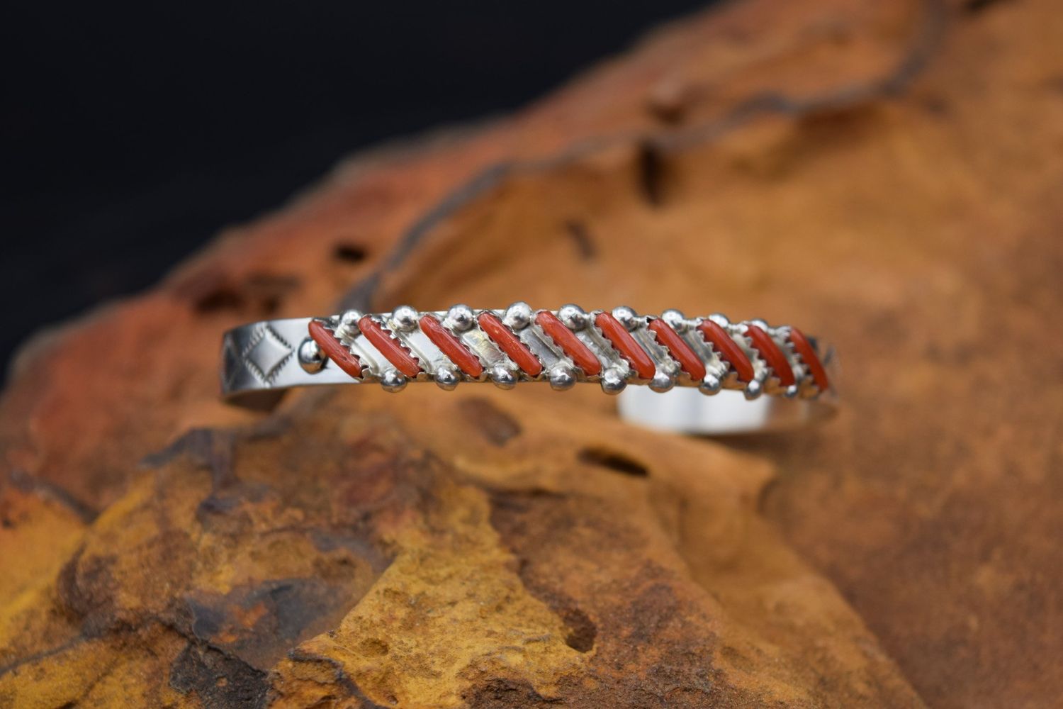RED CORAL STACKER CUFFS [Size: 6]
