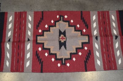 20&quot; x 40&quot; Handwoven Wool Rug