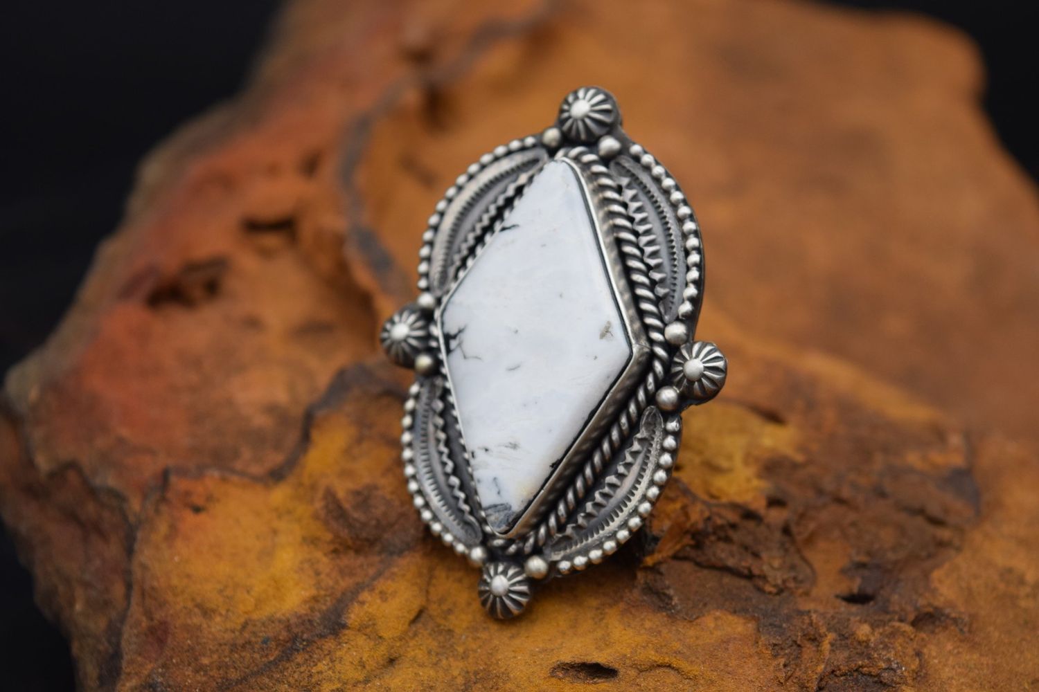 R CALLADITO WHITE BUFFALO RING 6.5
