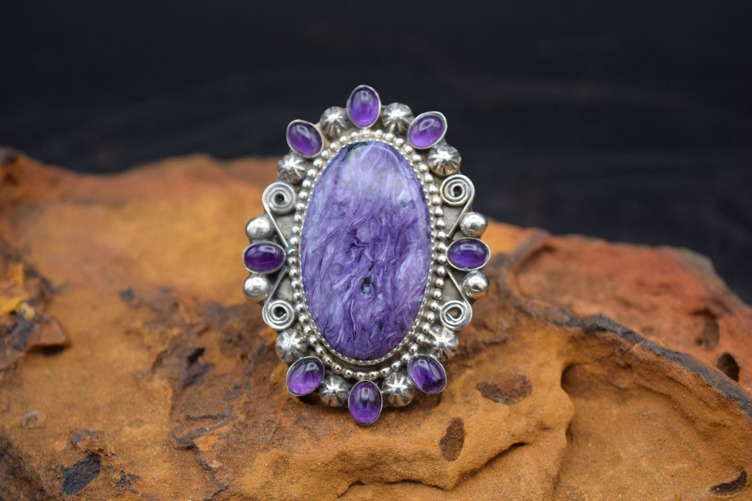 BOBBI NEZ CHARIOTTE RING [Size: 8.5]
