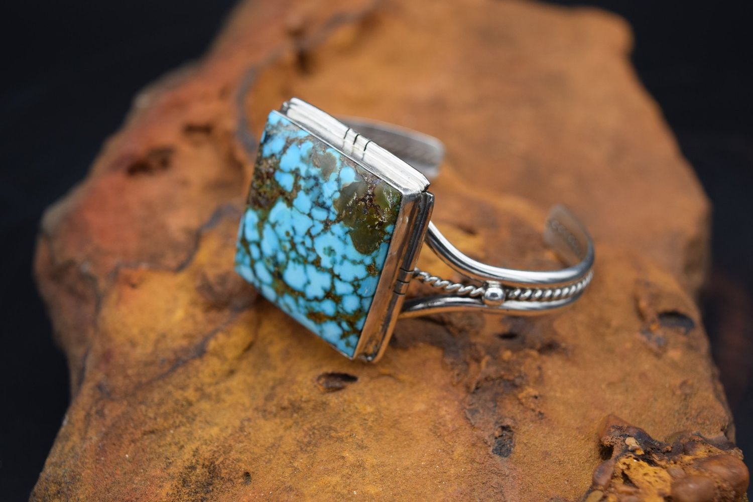 KINGMAN SQUARE CUFF (Size: 6.5&quot;)