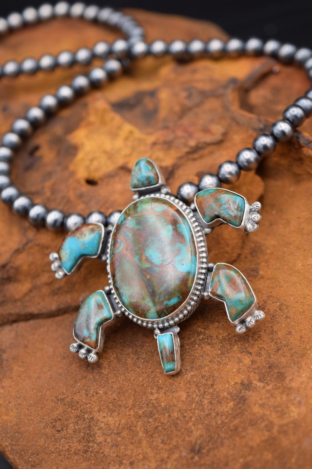 Royston Turtle Pendant on Navajo Pearl Necklace, Size: Pendant + Necklace