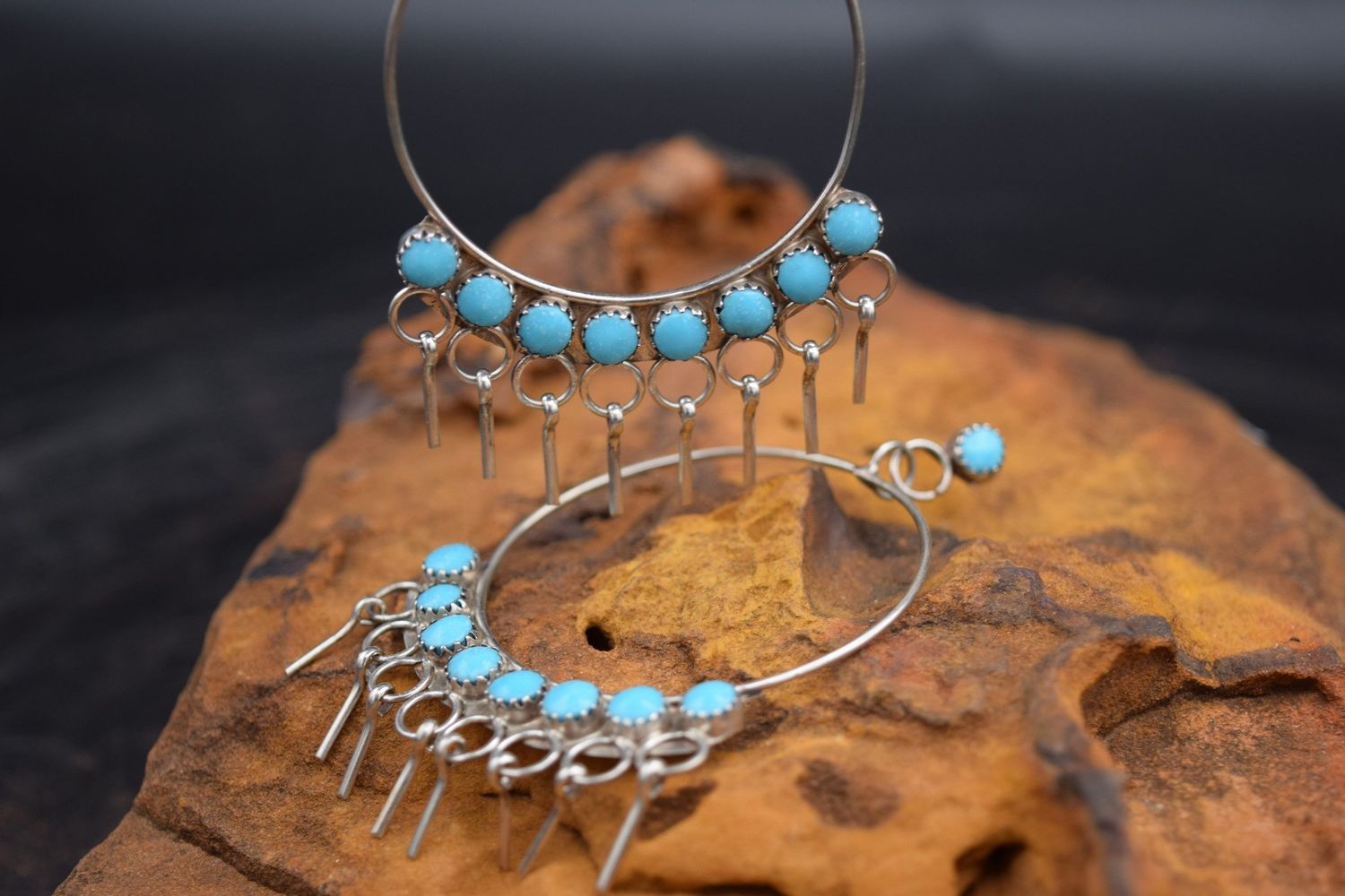 HARIET VACIT SLEEPING BEAUTY HOOP EARRINGS