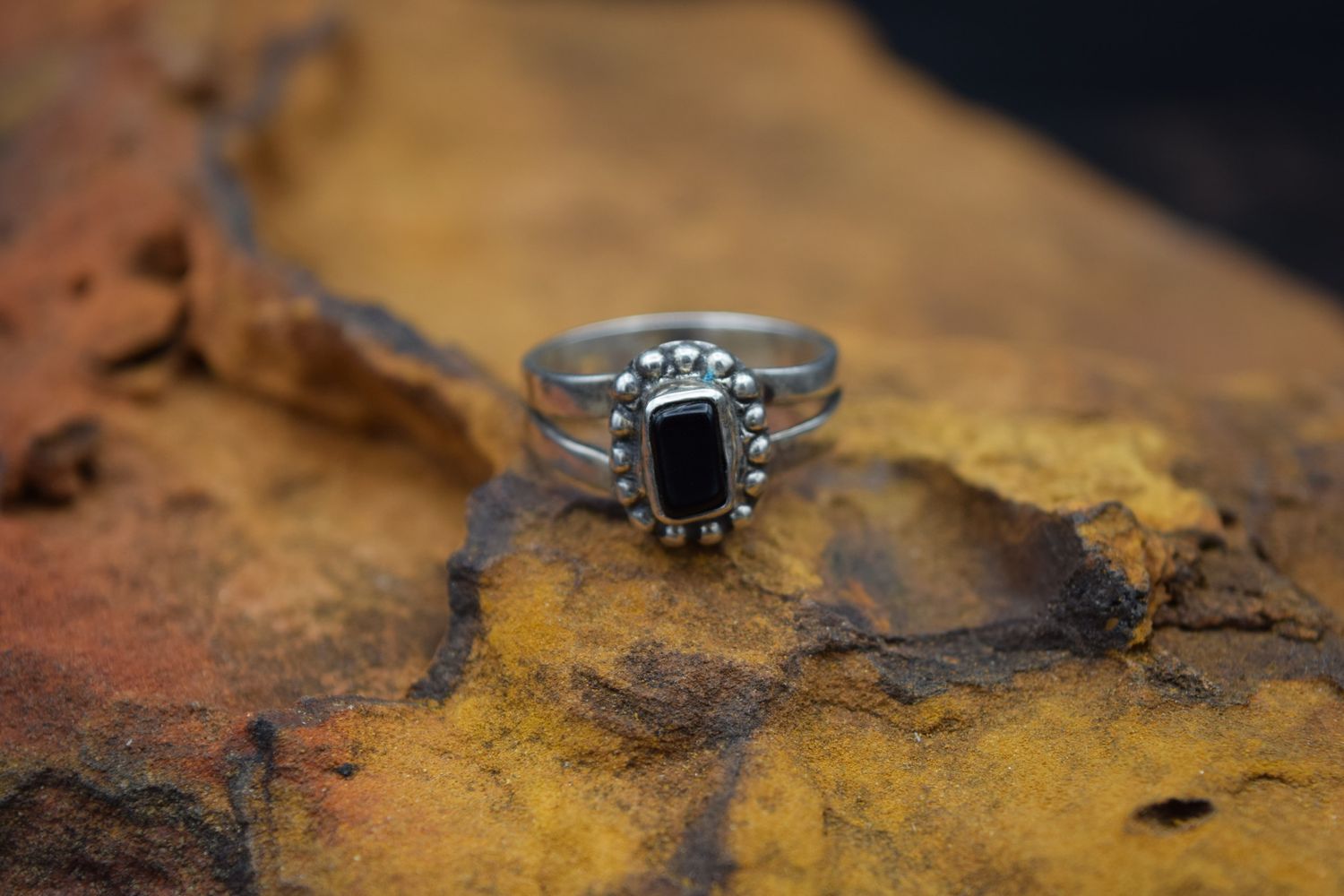 ONYX RING [Size: 8.75]