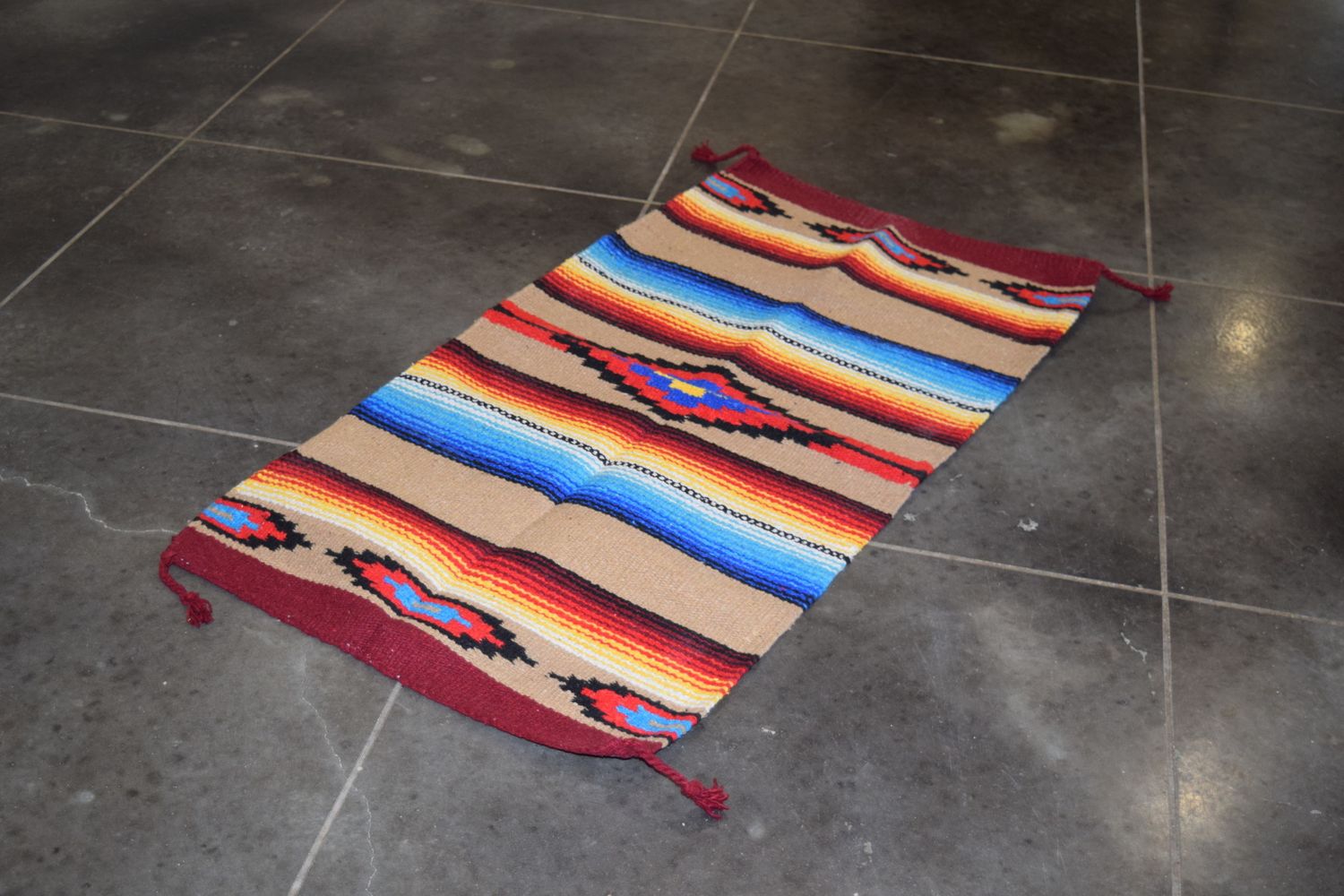 20&quot; X 40&quot; Saltillo Hawkeye Rug [Tan/Maroon]