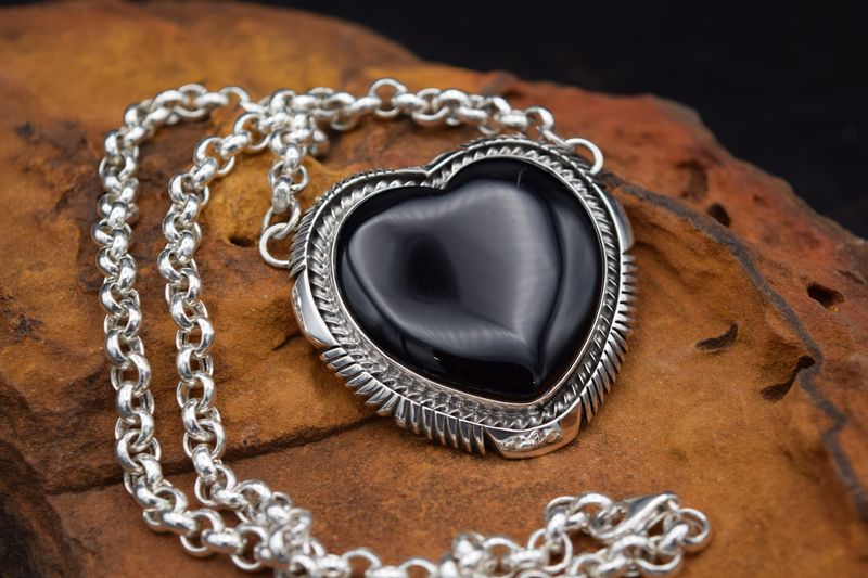 EDDIE SECATERO ONYX HEART NECKLACE