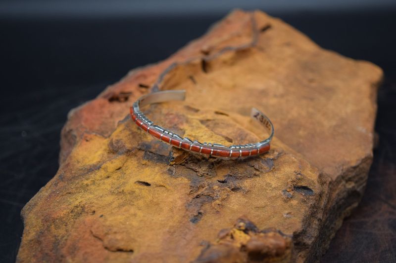 CORAL STACKER CUFF [Size: 6.25]