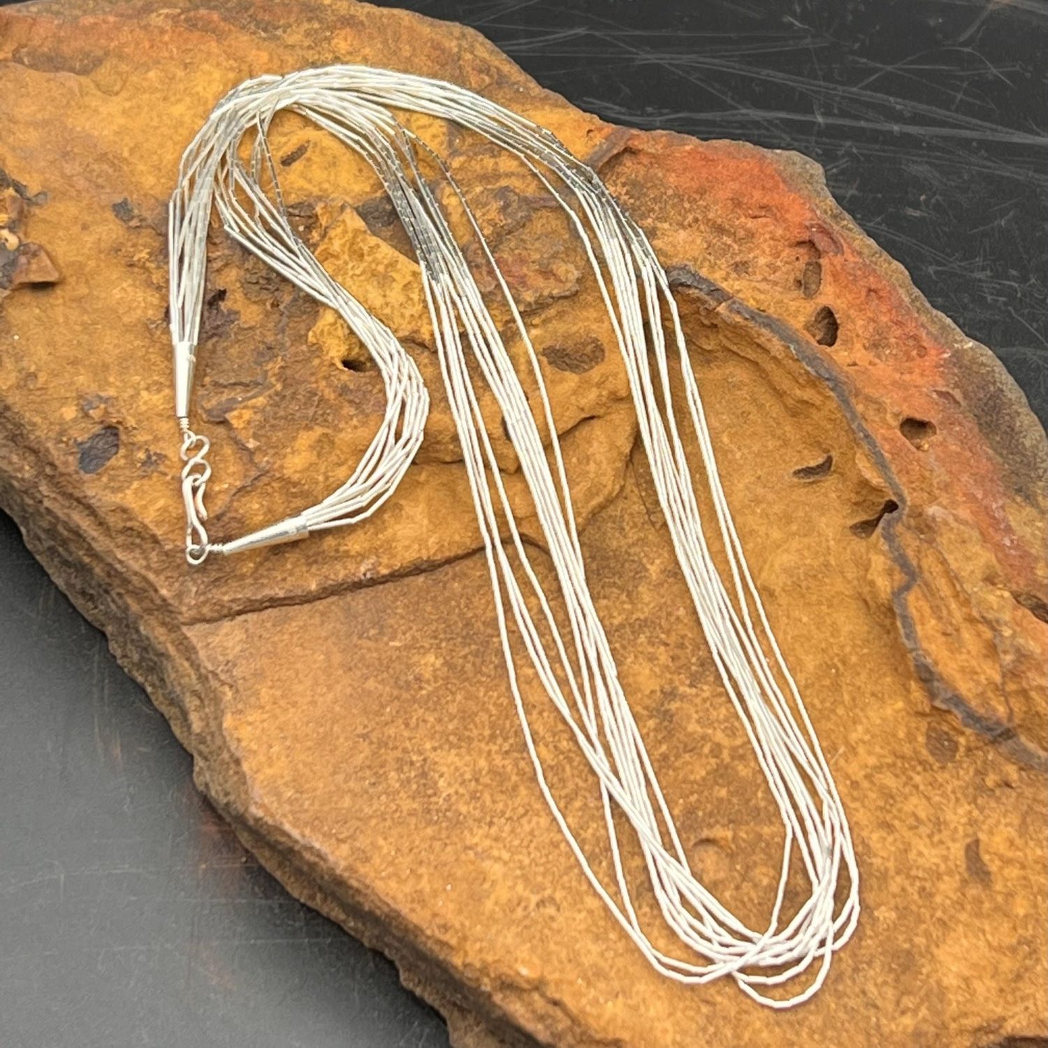 LIQUID SILVER NECKLACE [24&quot;]