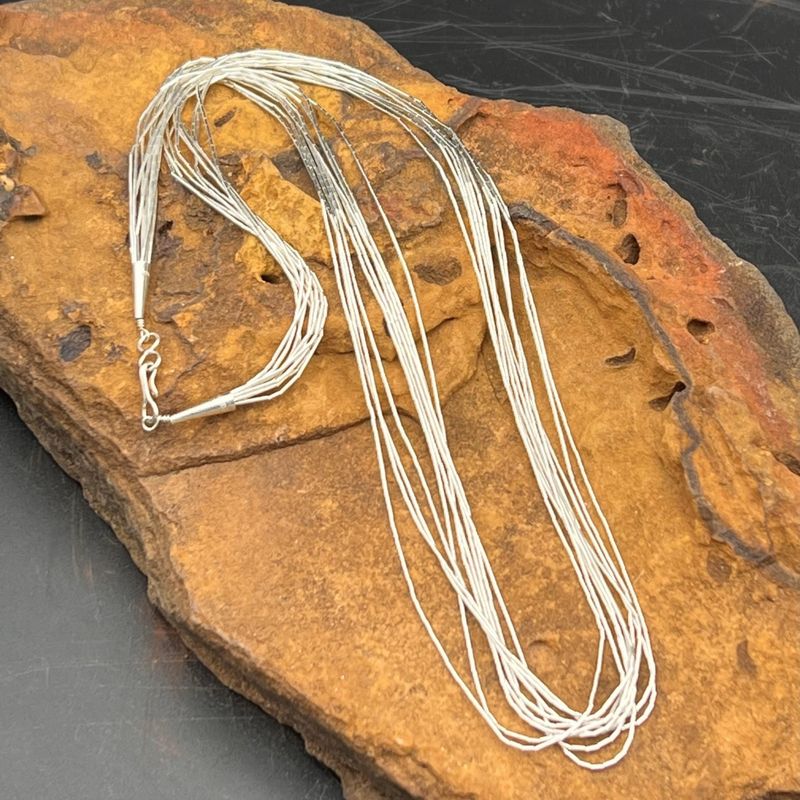 LIQUID SILVER NECKLACE [24&quot;]