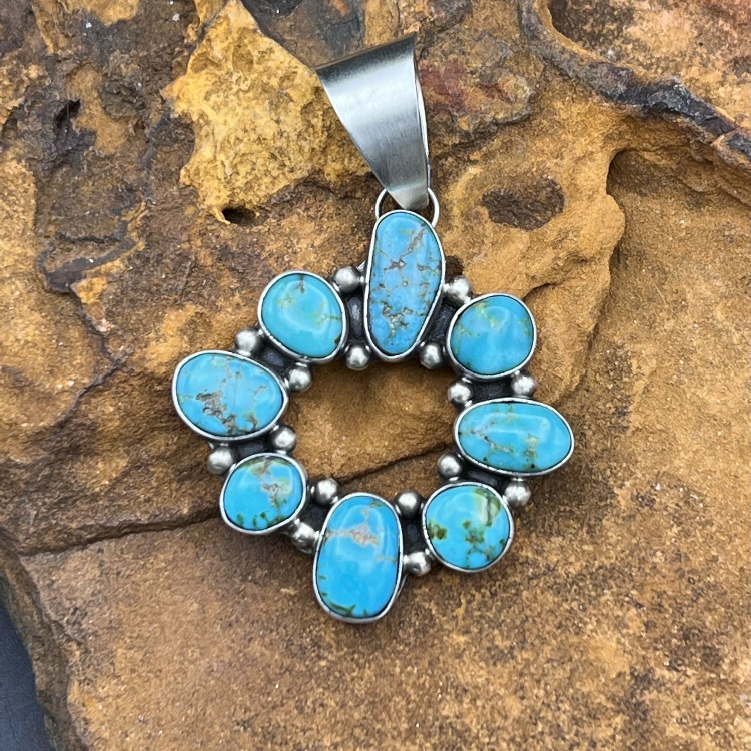 TURQUOISE CLUSTER PENDANT