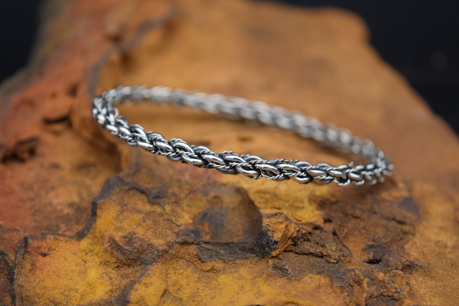 SILVER TWISTED BANGLE BRACELET