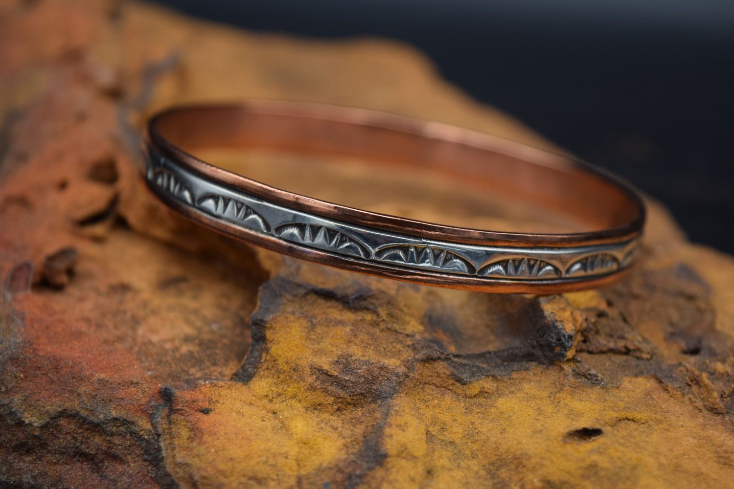 WYLIE SECATERO COPPER SILVER BANGLE BRACELET [9&quot;]