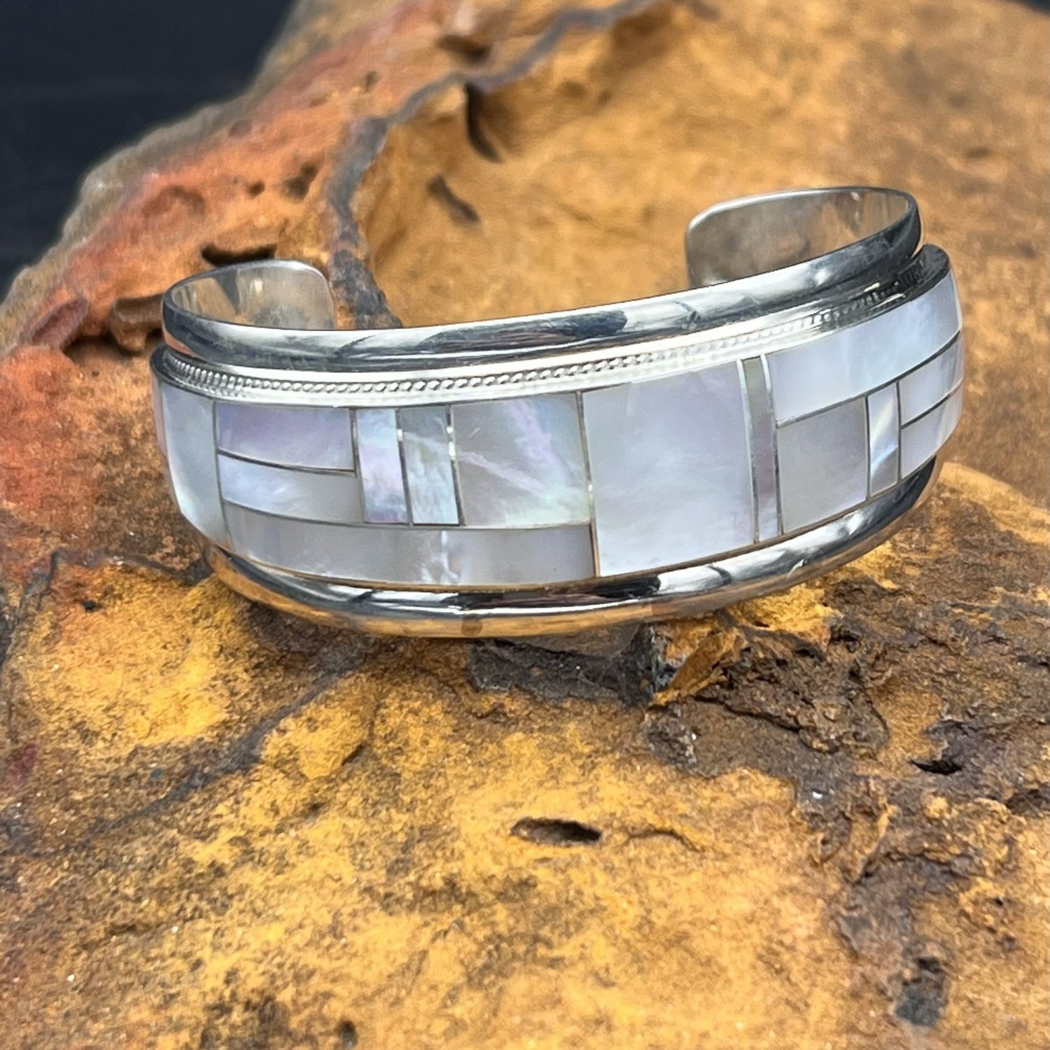 MOTHER OF PEARL CUFF  [6.75&quot;]