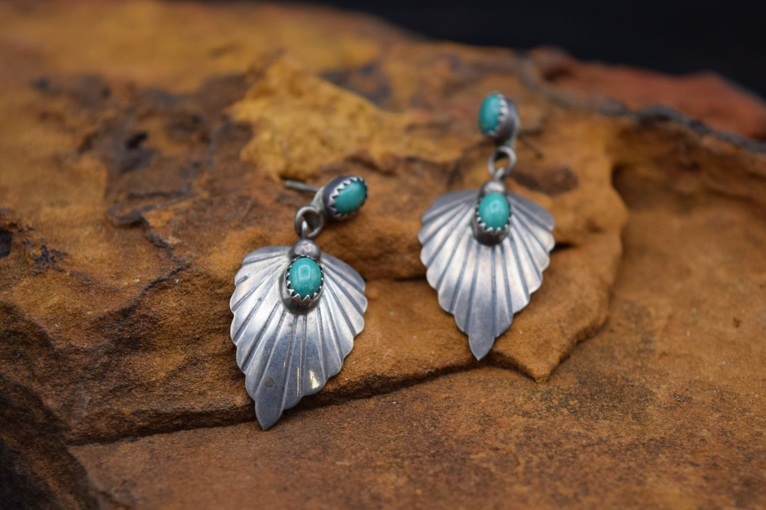 VINTAGE LEAF EARRINGS