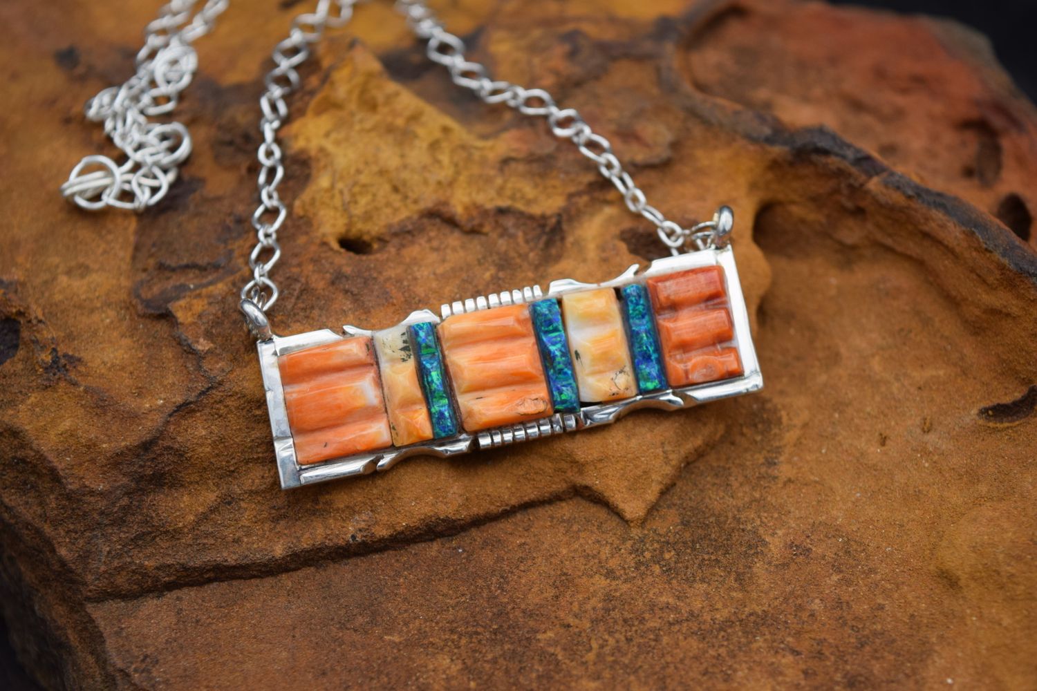 ORANGE SPINY BAR NECKLACE