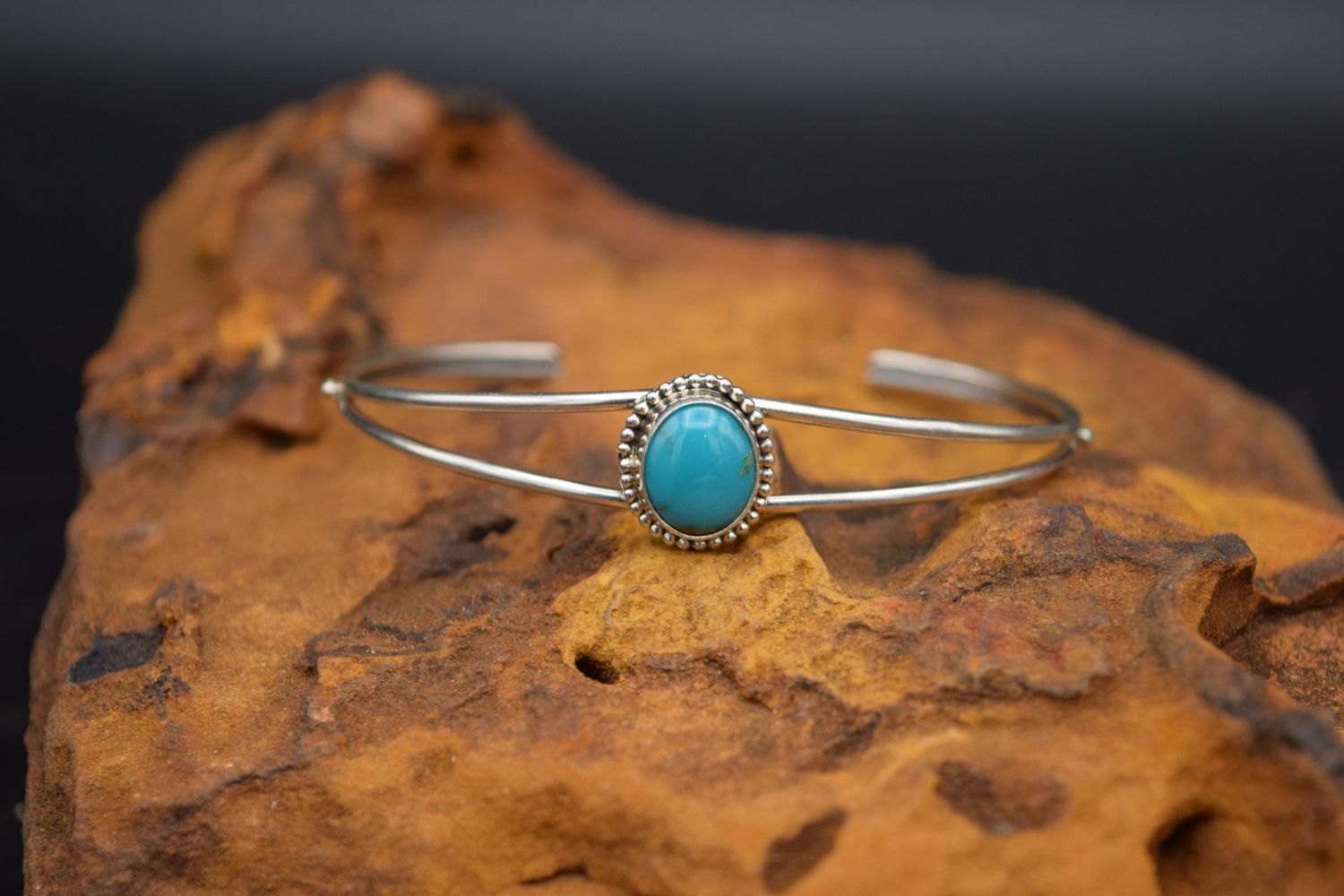 OVAL TURQUOISE STACKER CUFF [Size: 6]