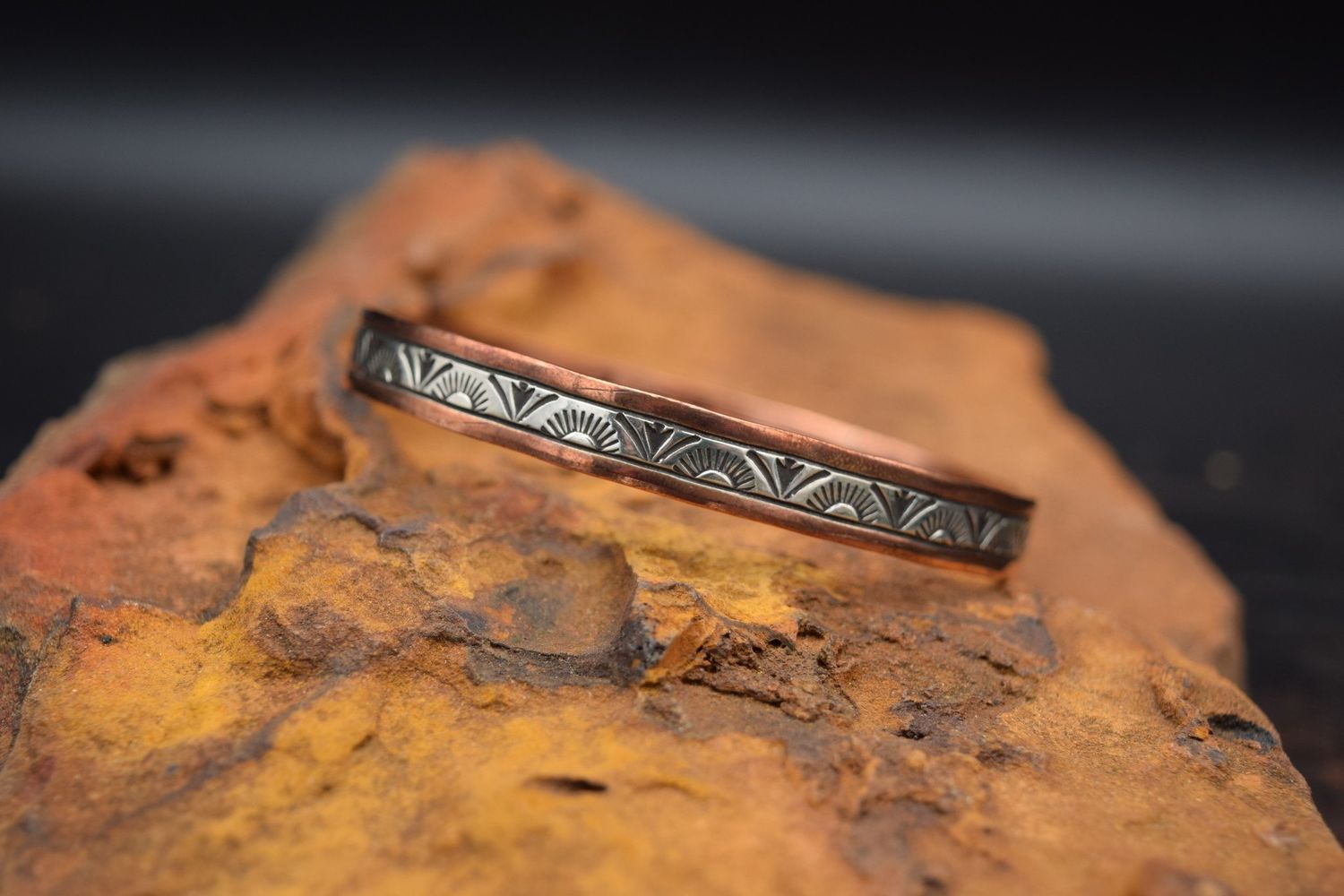 WYLIE SECATERO COPPER SILVER BANGLE BRACELET [8&quot;]