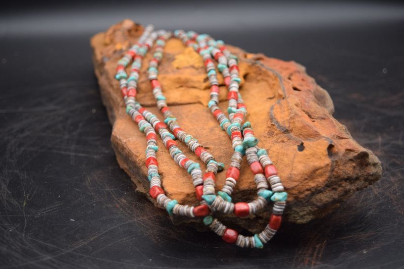 MULTI COLORED HESHI NECKLACE