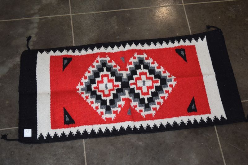 20&quot; X 40&quot; Southwest Rug [Black/White/Red]