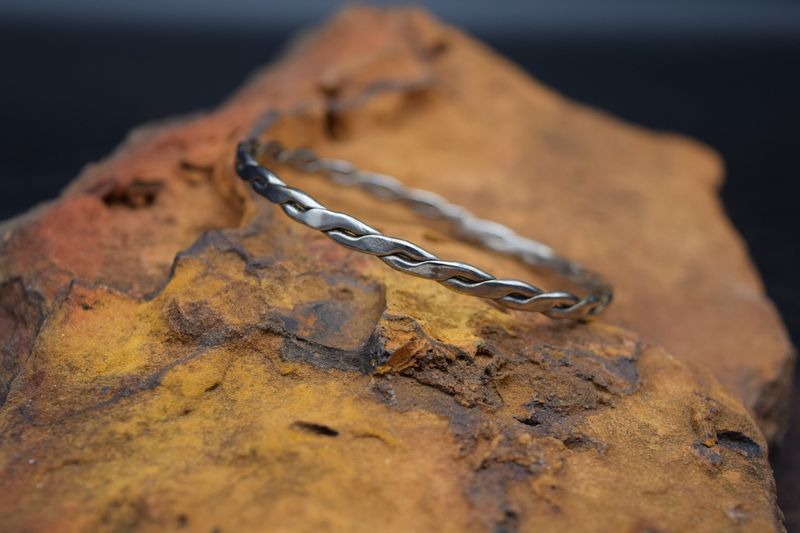 BRAIDED BANGLE