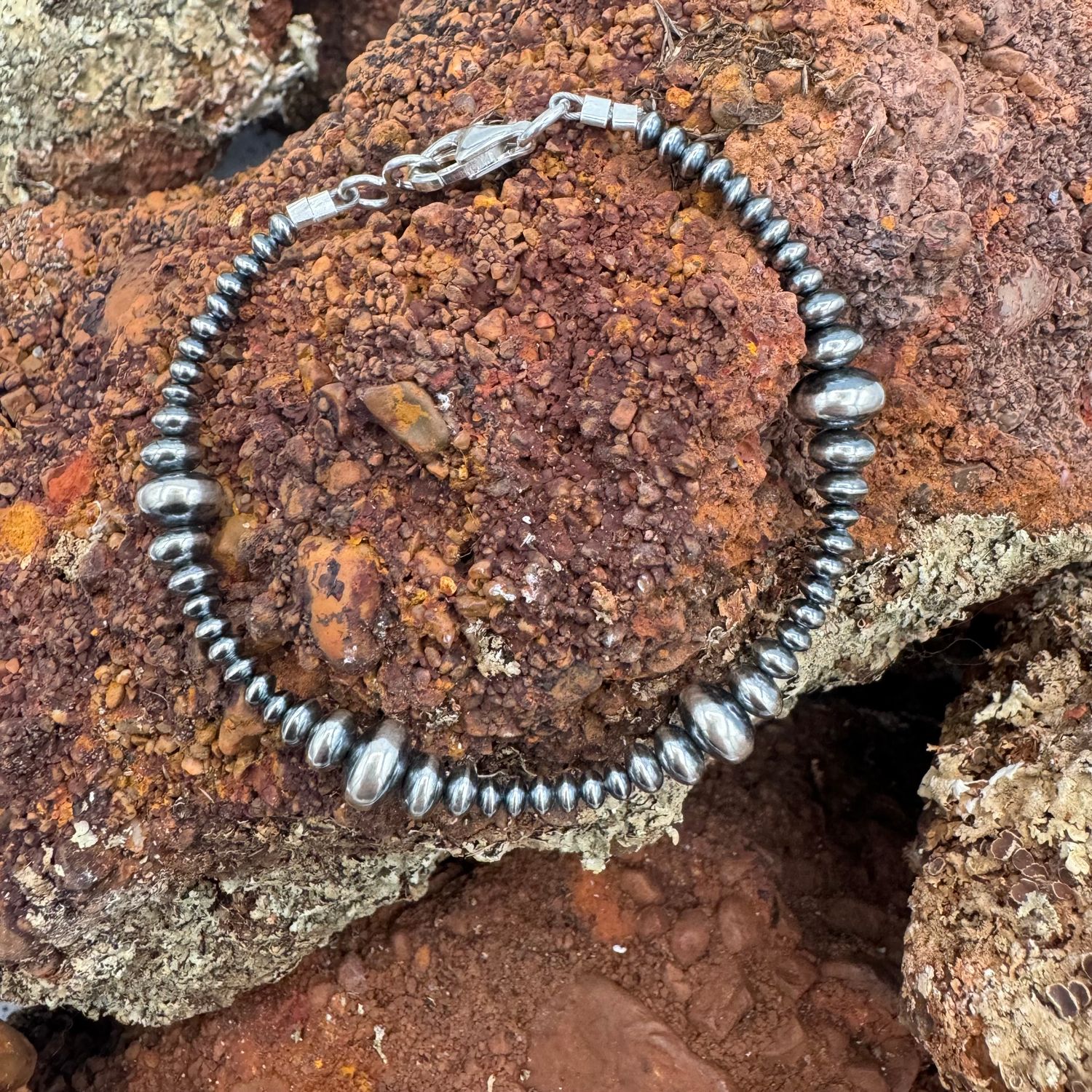 3-8 GRADUATING SAUCER PEARL BRACELET