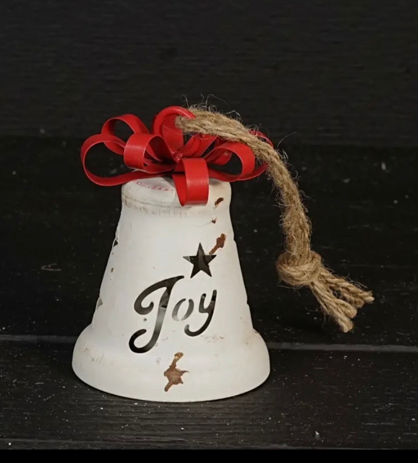 BELL W/BOW NUTSHELL VINTAGE WHITE 5 INCH